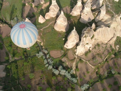 cheminées de fées de Cappadoce La Turquie offre tant, venez-voir